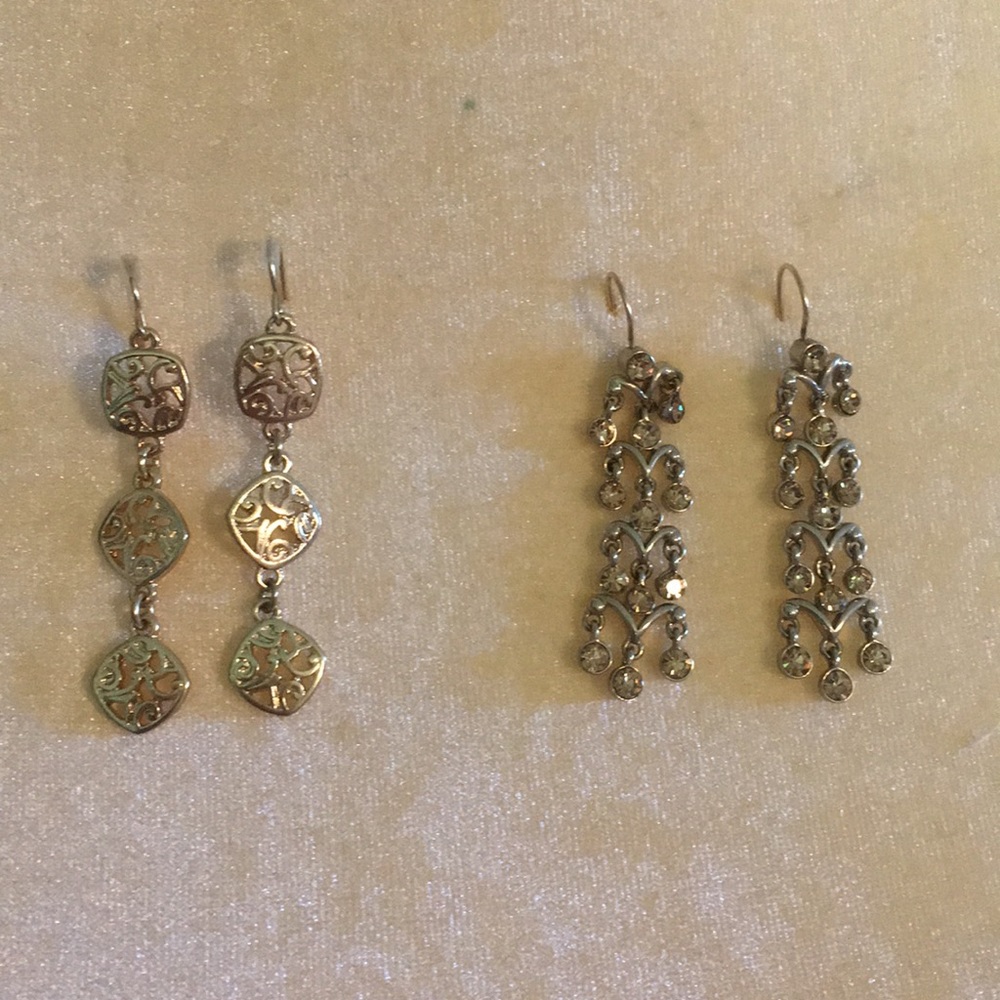 🔥Two pairs of dangling earrings🔥